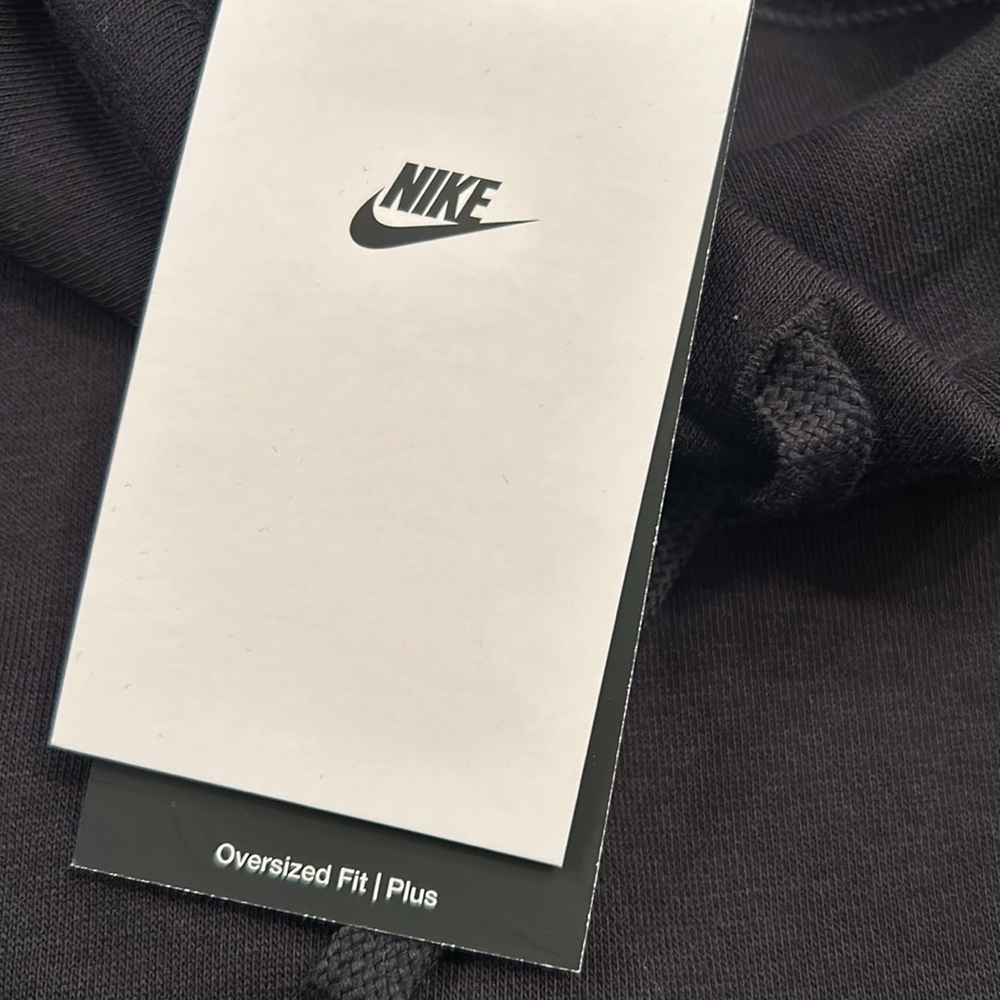 Nike Oversized Fit Plus Sweatshirt - Picture 8 of 9